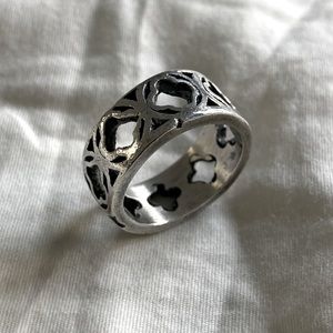Sterling silver vintage Moroccan style ring